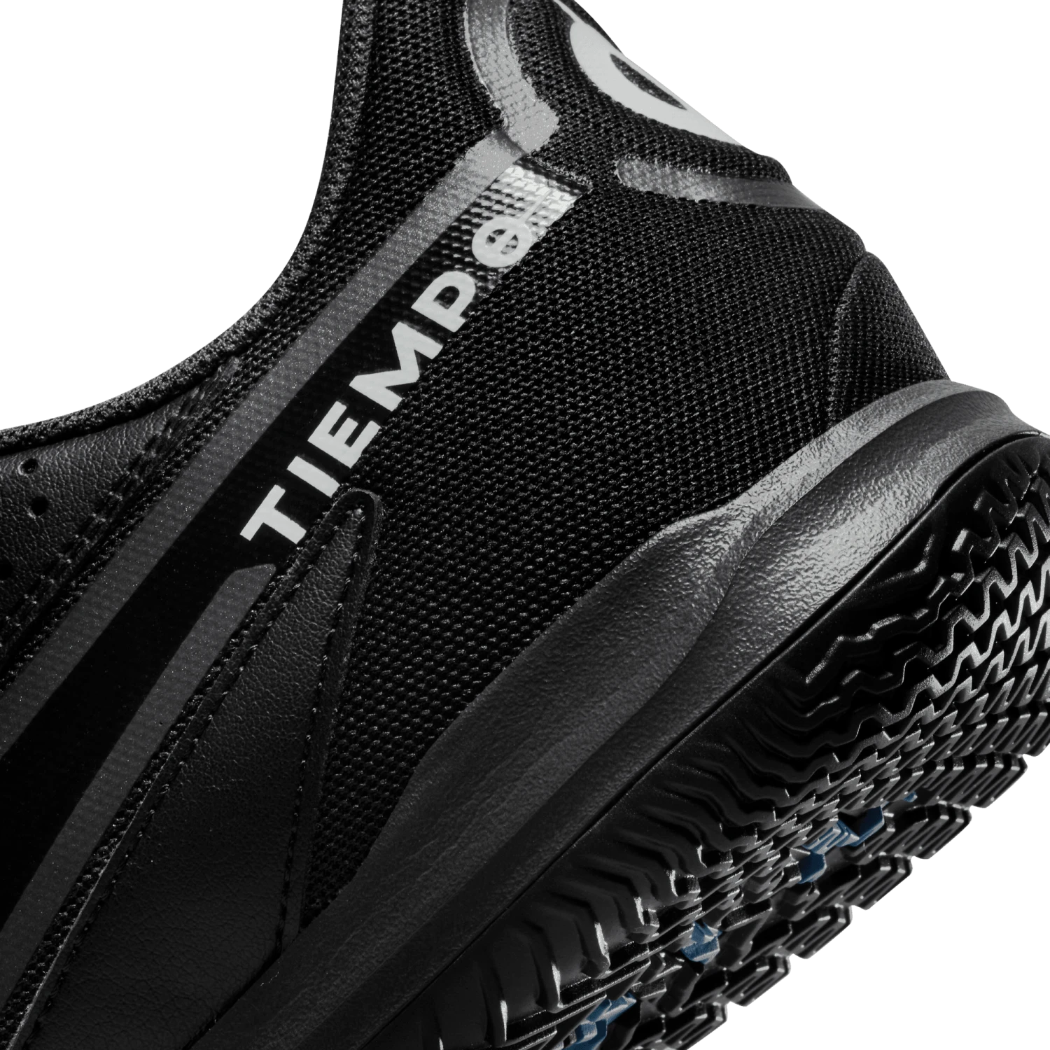 Nike Unisex Tiempo Legend 9 Academy IC Soccer Shoe - Black/Dark Smoke - Regular (D) - Image 4